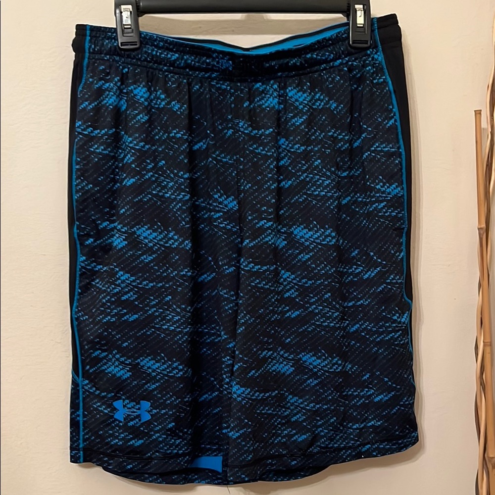 Under Armour Men's Black and Blue Shorts Size Large